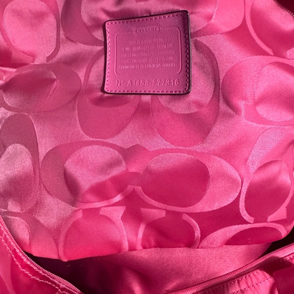 Coach pink lemonade pink official weekender bag - Picture 2 of 3